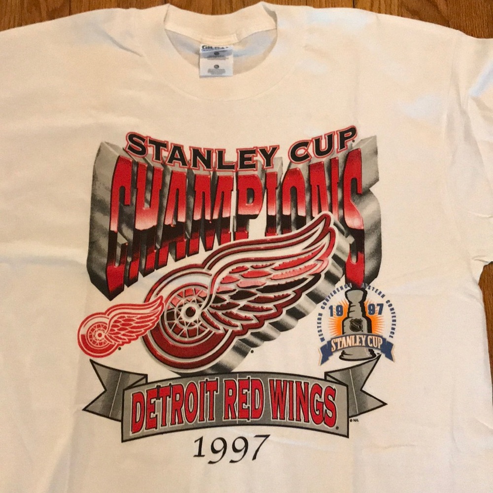 Vintage 1997 Detroit Red Wings Stanley Cup T-shirt